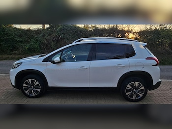 Used Peugeot 2008 2018 for sale - 76065752: Photo