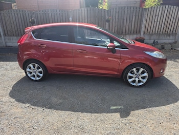 Used Ford Fiesta 2009 for sale - 79533235: Photo