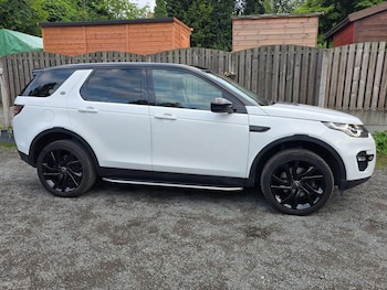 Used Land Rover Discovery Sport 2016 for sale - 79426447: Photo