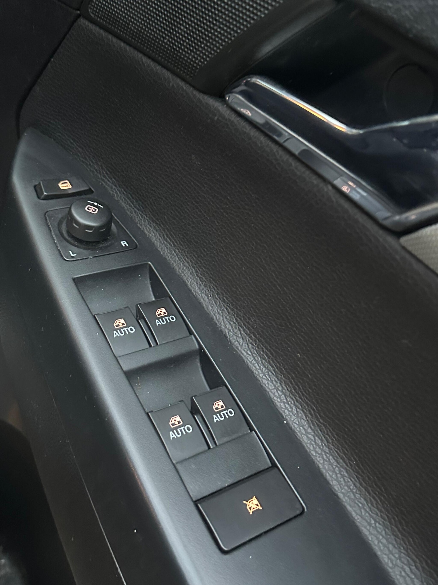 Used Vauxhall Antara for sale - 76473868: Photo 23