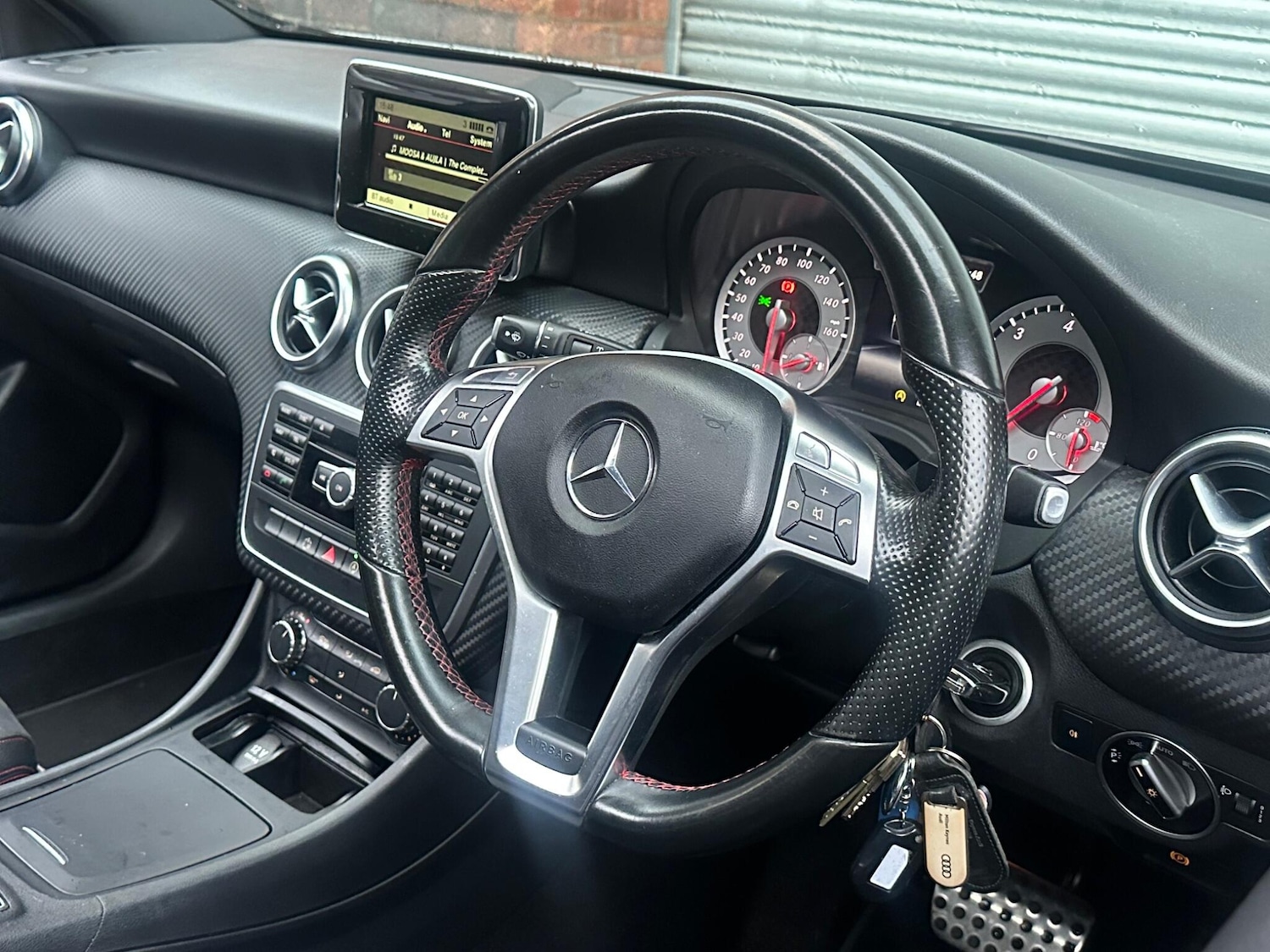 Used Mercedes-Benz A-Class 2015 for sale - 76592629: Photo 7