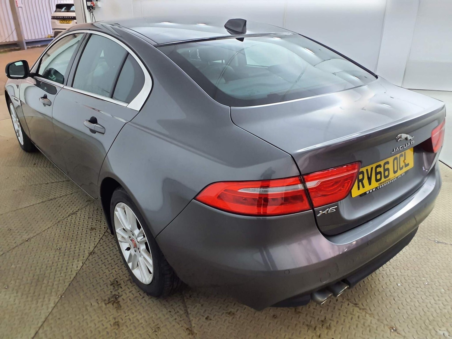 Used Jaguar XE for sale - 77825012: Photo 4