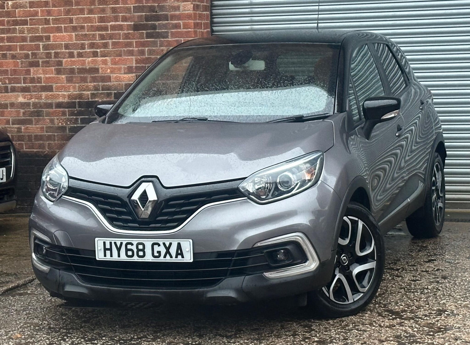 Used Renault Captur 2018 for sale - 76432949: Photo 2