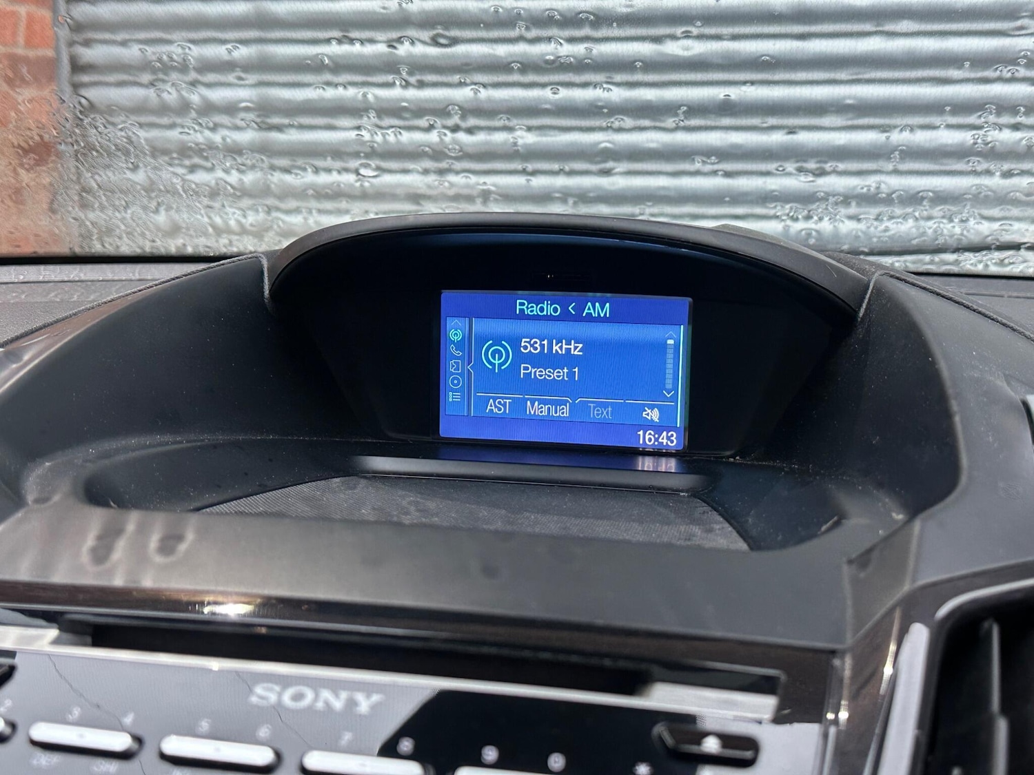 Used Ford Kuga 2015 for sale - 76824560: Photo 25