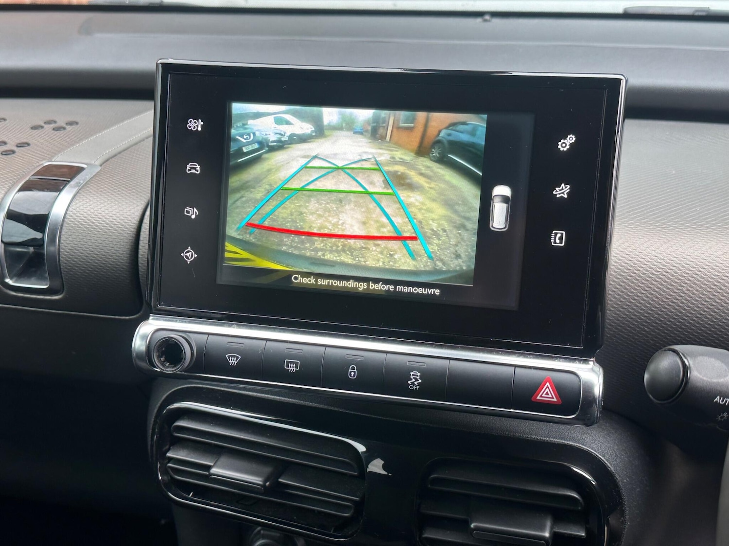 Used Citroen C4 Cactus 2014 for sale - 77709587: Photo 8