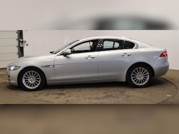 Used Jaguar XE 2015 for sale - 77970026: Photo