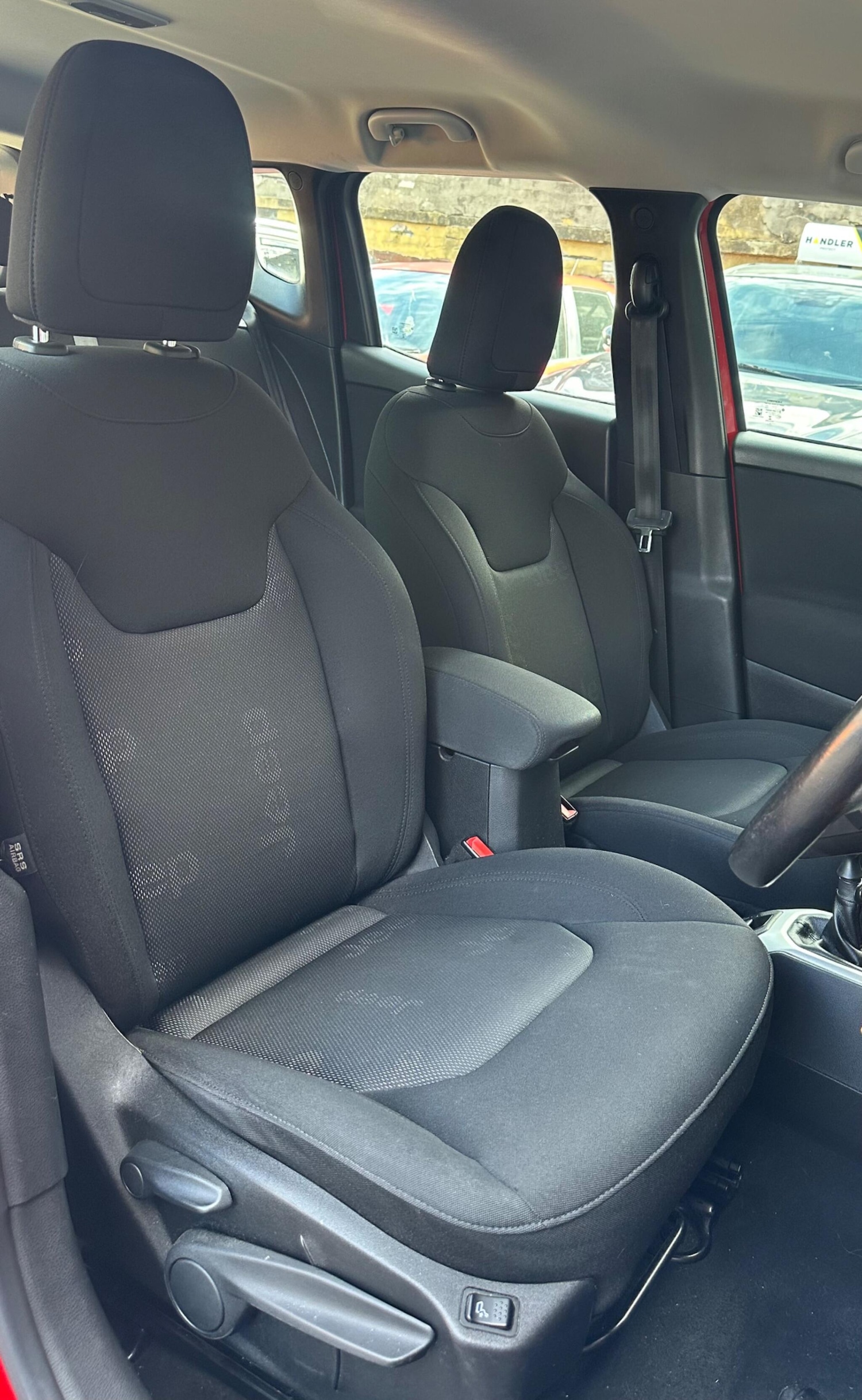 Used Jeep Renegade 2016 for sale - 75707942: Photo 25