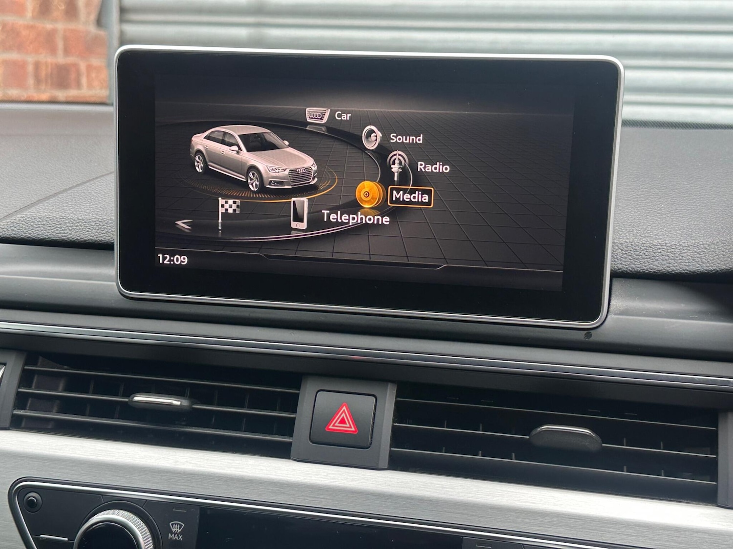 Used Audi A4 2016 for sale - 76538644: Photo 23