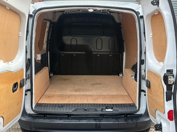 Used Renault Kangoo 2020 for sale - 76259393: Photo 24