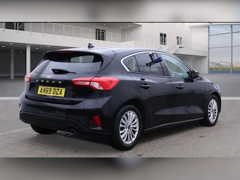 Used Ford Focus 2020 for sale - 76337749: Photo 3
