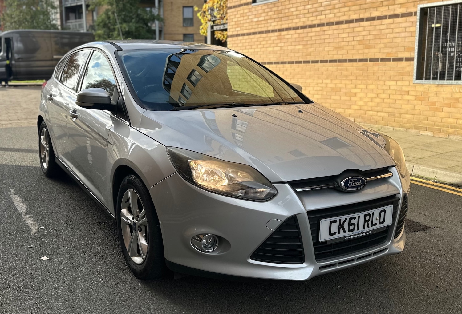 Used Ford Focus 2011 for sale - 76527279: Photo 2