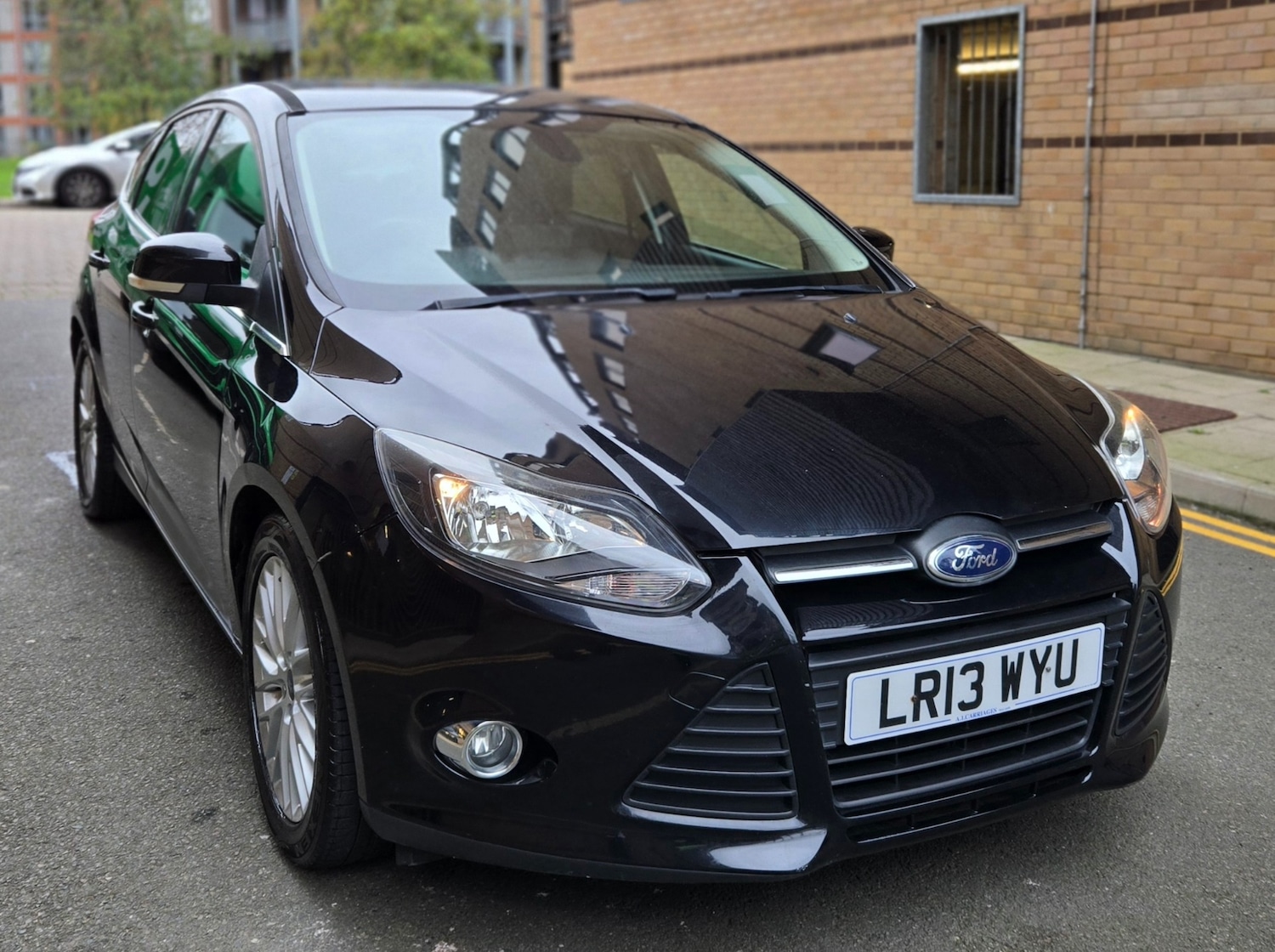 Used Ford Focus 2013 for sale - 76924264: Photo 2