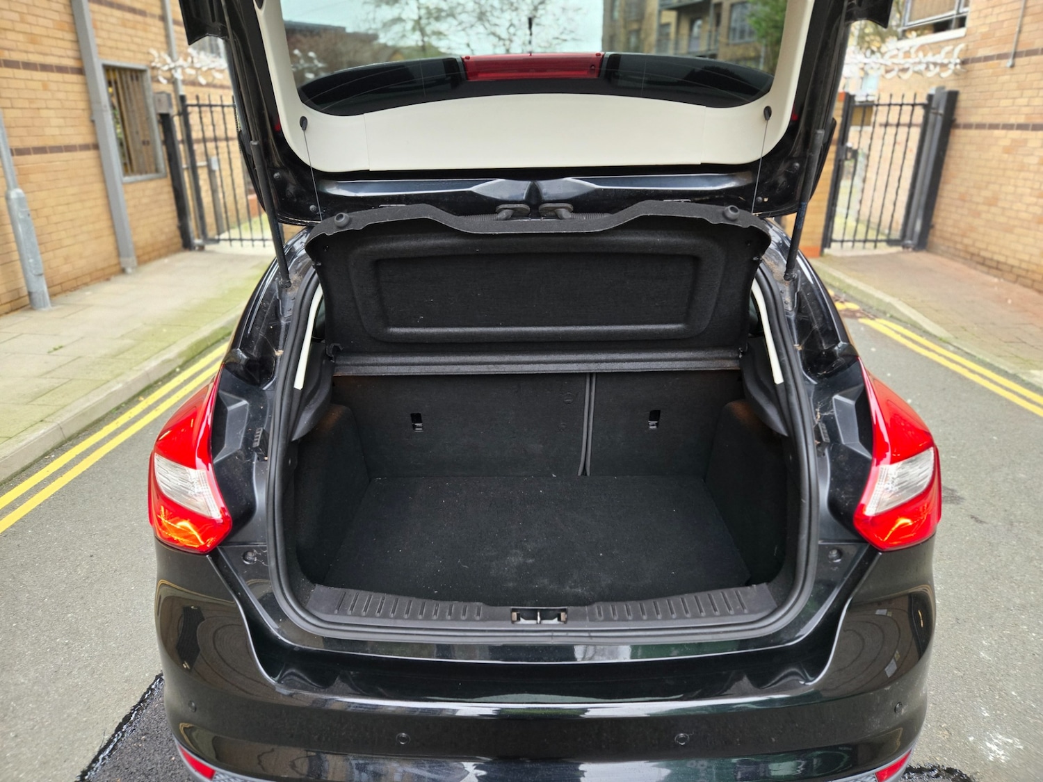 Used Ford Focus 2013 for sale - 76924264: Photo 22