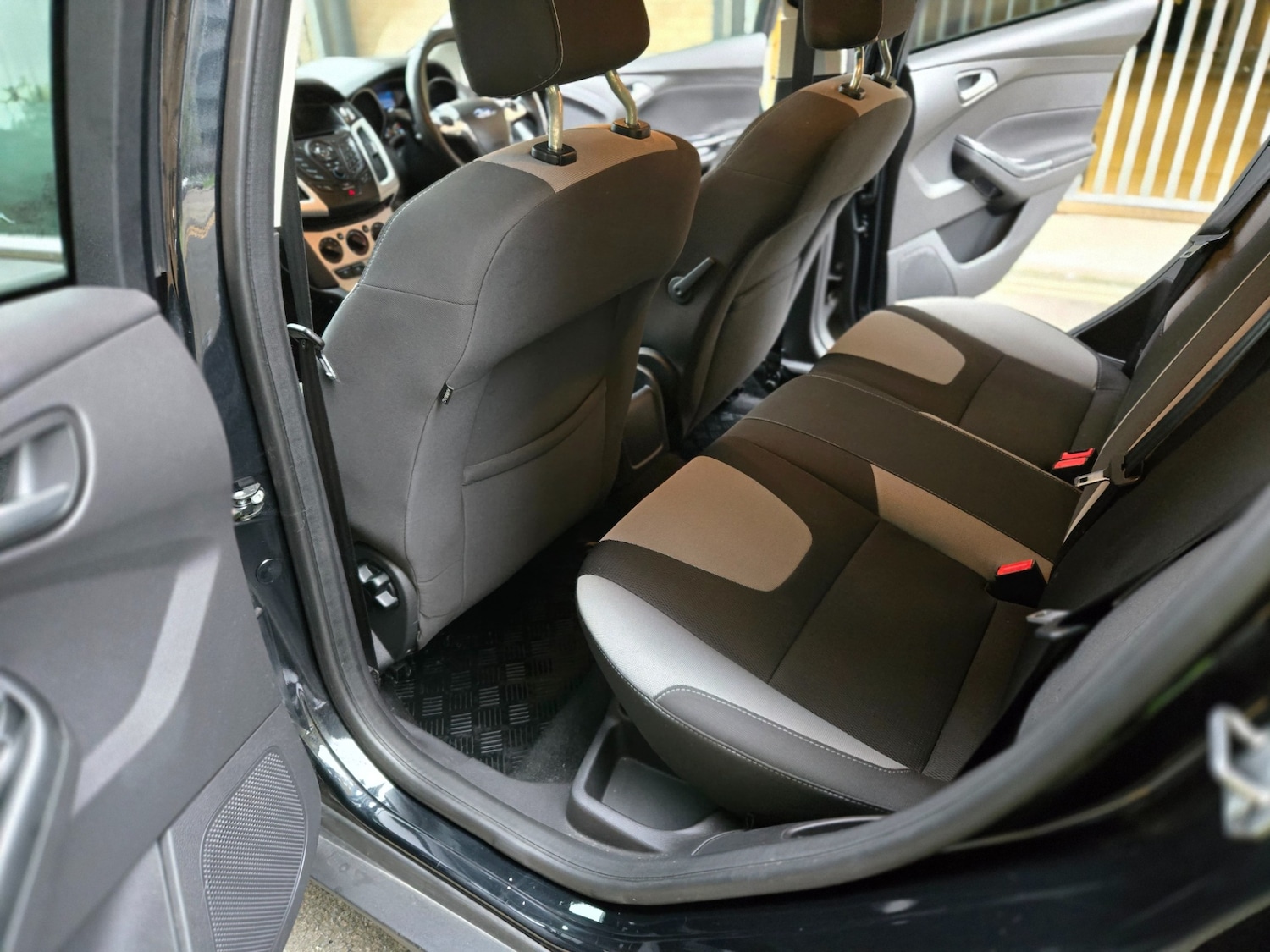 Used Ford Focus 2013 for sale - 76924264: Photo 25