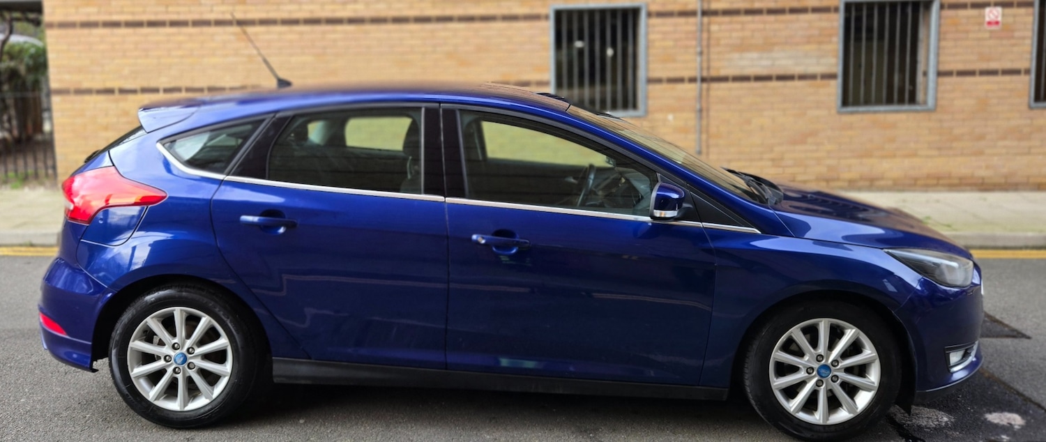 Used Ford Focus 2015 for sale - 76923984: Photo 6