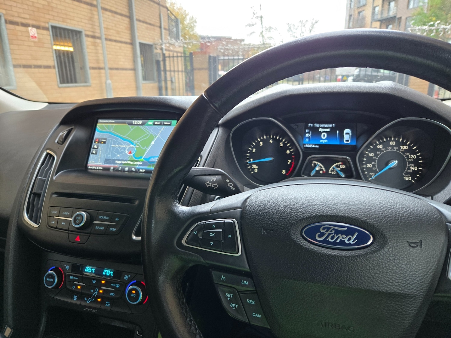 Used Ford Focus 2015 for sale - 76923984: Photo 8