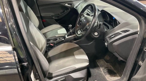 Used Ford Focus 2013 for sale - 76348662: Photo 5