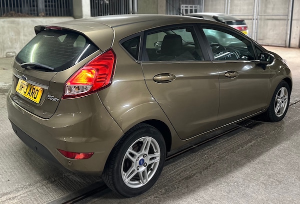 Used Ford Fiesta 2013 for sale - 76240305: Photo 5