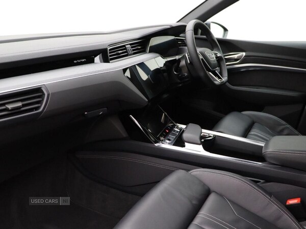 Used Audi Q8 2023 for sale - 76513912: Photo 13