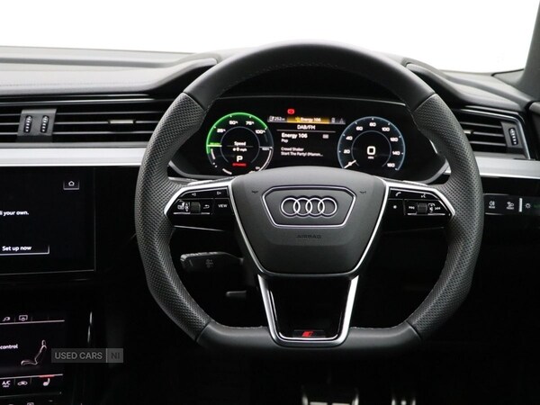 Used Audi Q8 2023 for sale - 76513912: Photo 14
