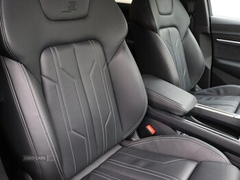 Used Audi Q8 2023 for sale - 76513912: Photo