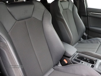 Used Audi Q3 2020 for sale - 76228433: Photo 2