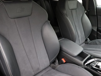 Used Audi A4 2023 for sale - 76372040: Photo