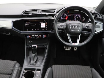 Used Audi Q3 2023 for sale - 78969662: Photo