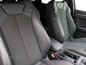 Used Audi Q3 2023 for sale - 76175810: Photo 2