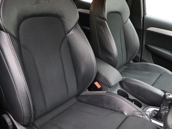 Used Audi Q3 2017 for sale - 76061223: Photo 2