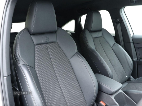 Used Audi Q4 e-tron 2023 for sale - 76850624: Photo 2