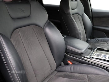 Used Audi Q7 2020 for sale - 76201875: Photo 2