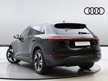 Used Audi Q8 2024 for sale - 75929011: Photo