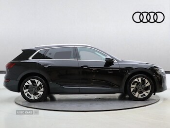 Used Audi Q8 2024 for sale - 75929011: Photo