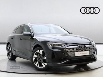 Audi - Q8