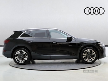 Used Audi Q8 2024 for sale - 76318608: Photo