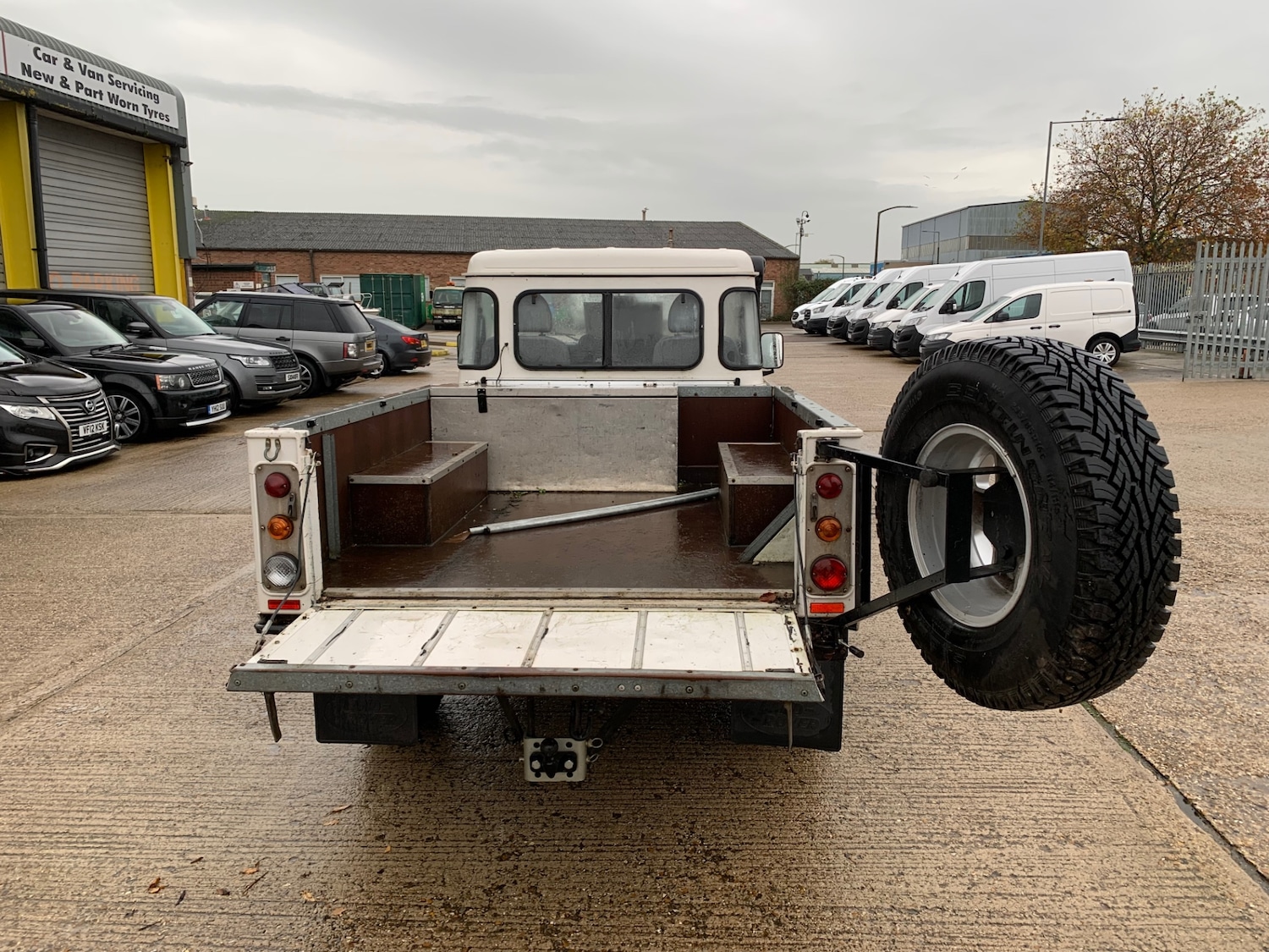 Used Land Rover Defender 2008 for sale - 76503090: Photo 9