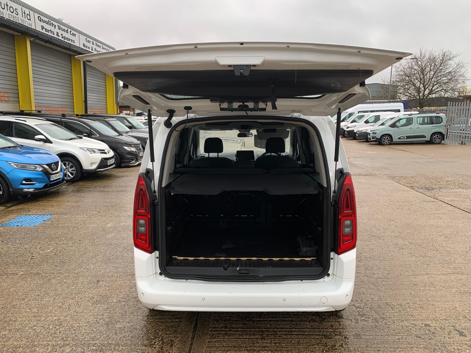 Used Vauxhall Combo Life 2020 for sale - 77159075: Photo 12