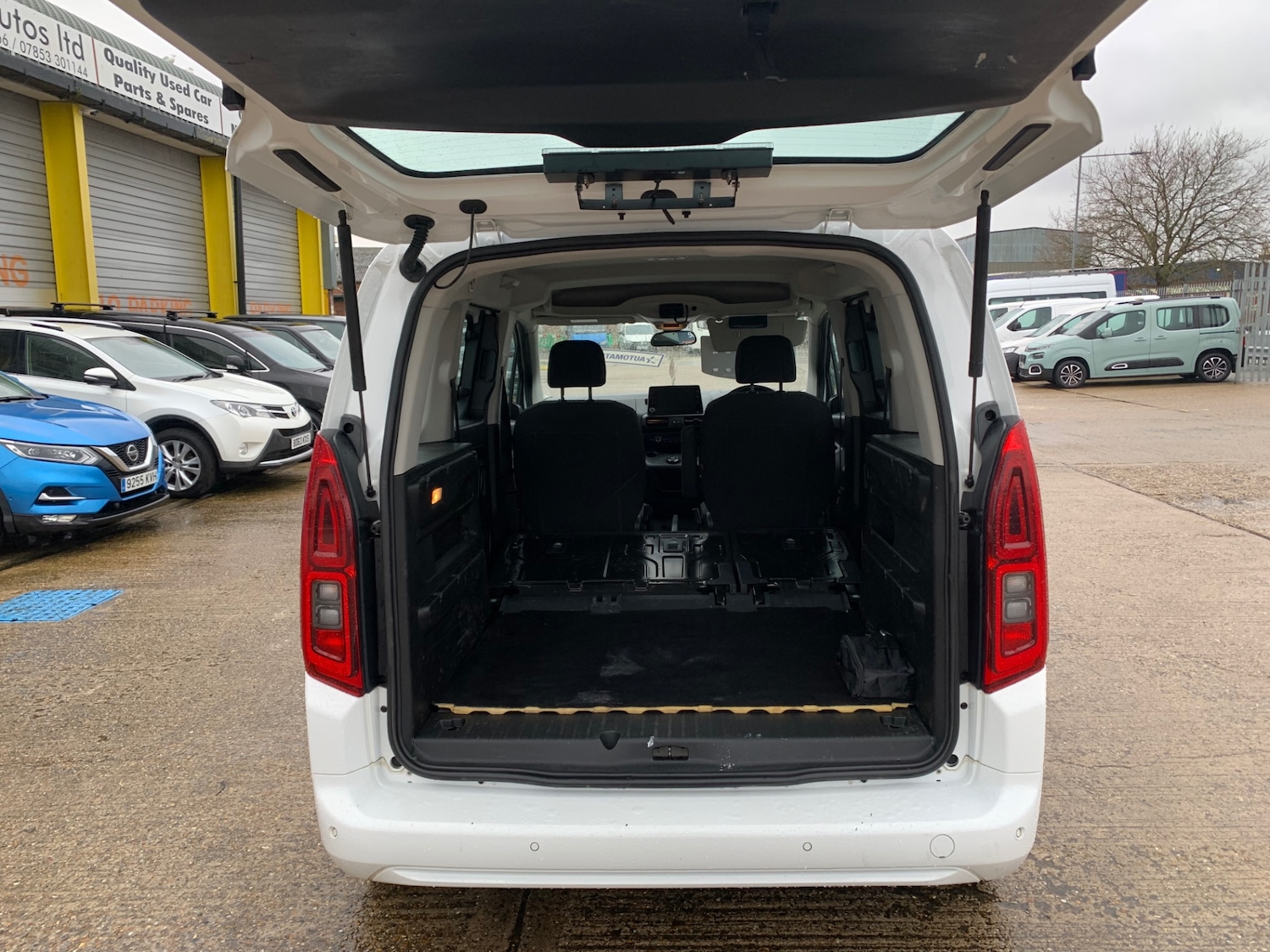 Used Vauxhall Combo Life 2020 for sale - 77159075: Photo 13