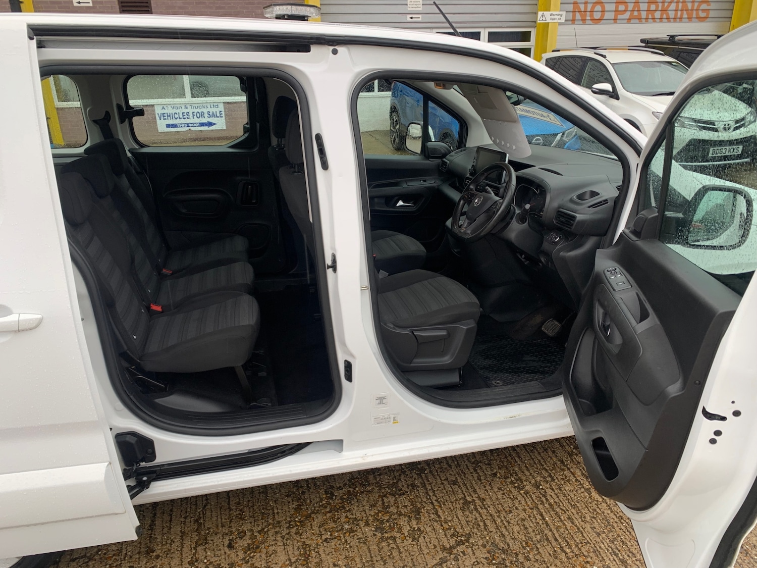 Used Vauxhall Combo Life 2020 for sale - 77159075: Photo 7
