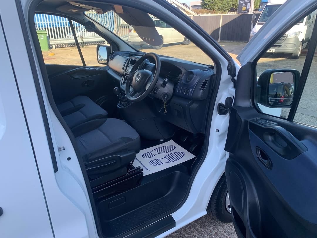 Used Vauxhall Vivaro 2018 for sale - 77618350: Photo 12