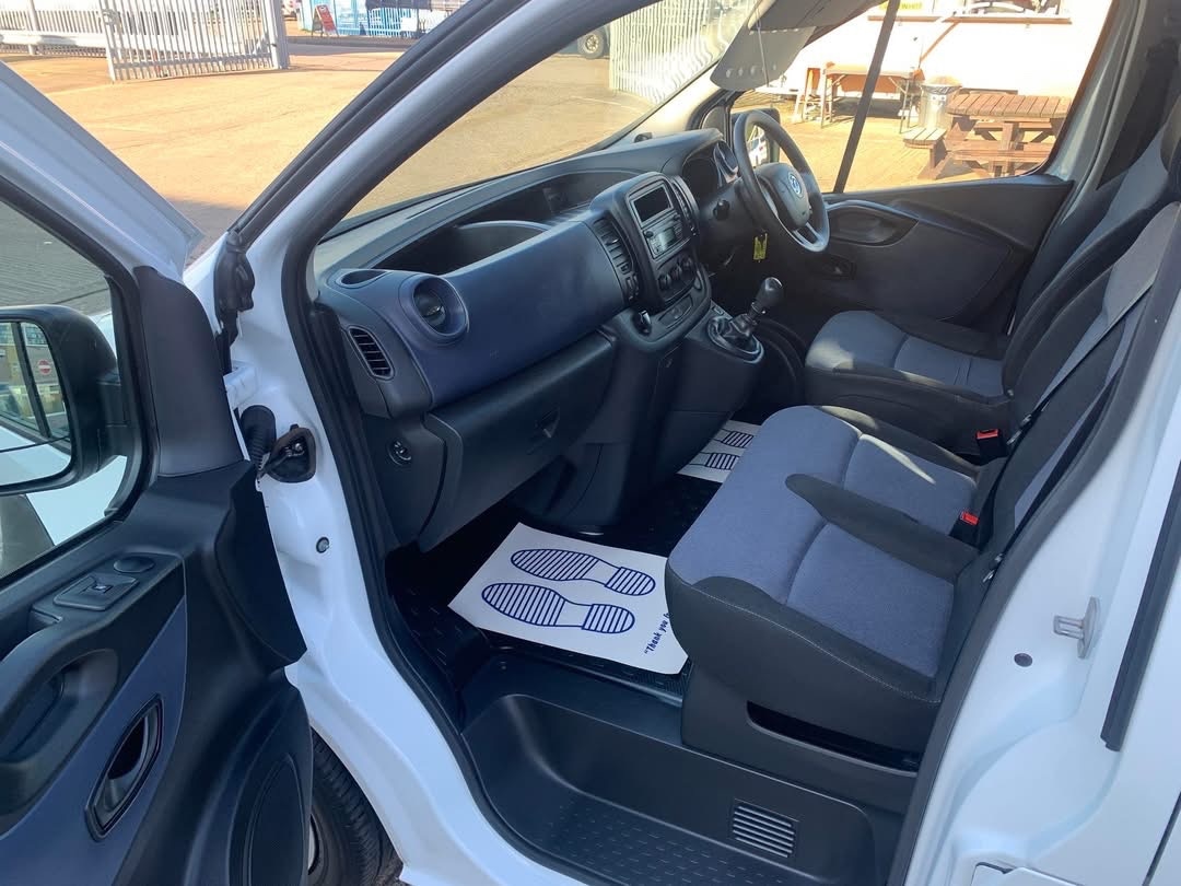Used Vauxhall Vivaro 2018 for sale - 77618350: Photo 15