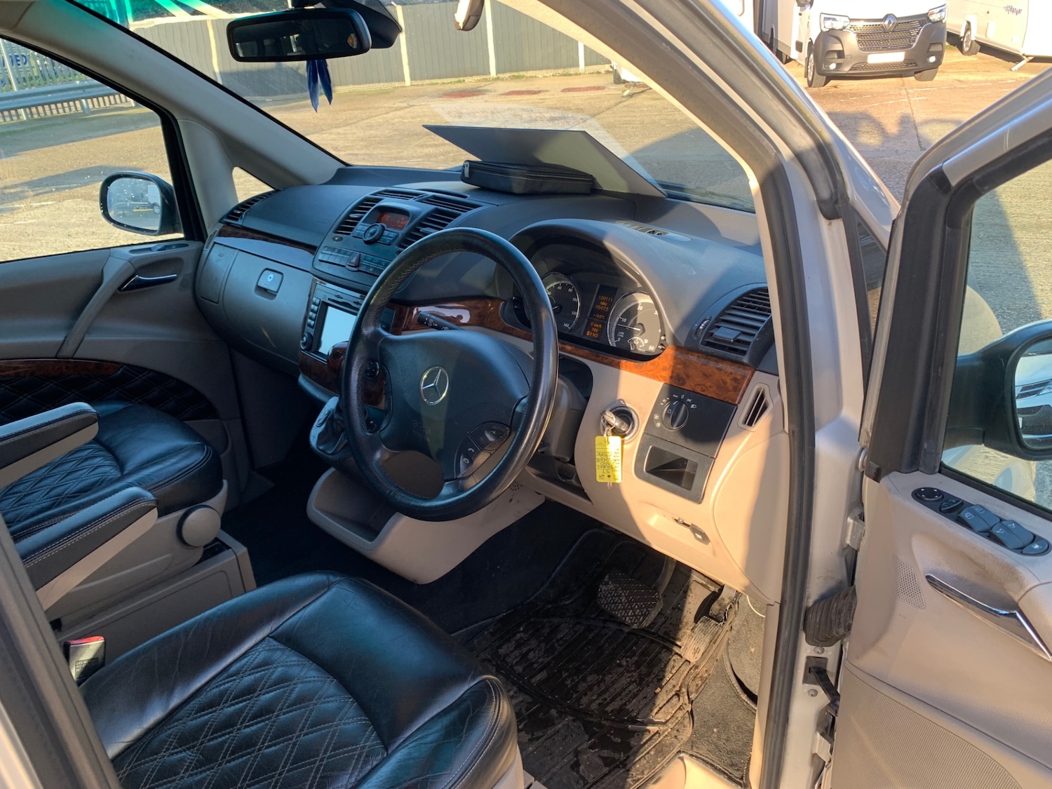 Used Mercedes-Benz Viano 2007 for sale - 76893324: Photo 9