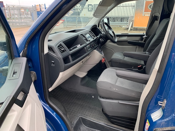 Used Volkswagen Transporter 2018 for sale - 73252788: Photo 13