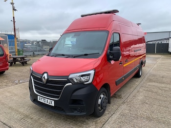 Renault Master feature image