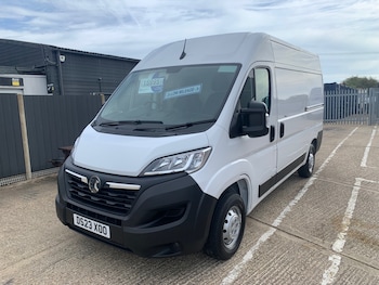 Vauxhall - Movano