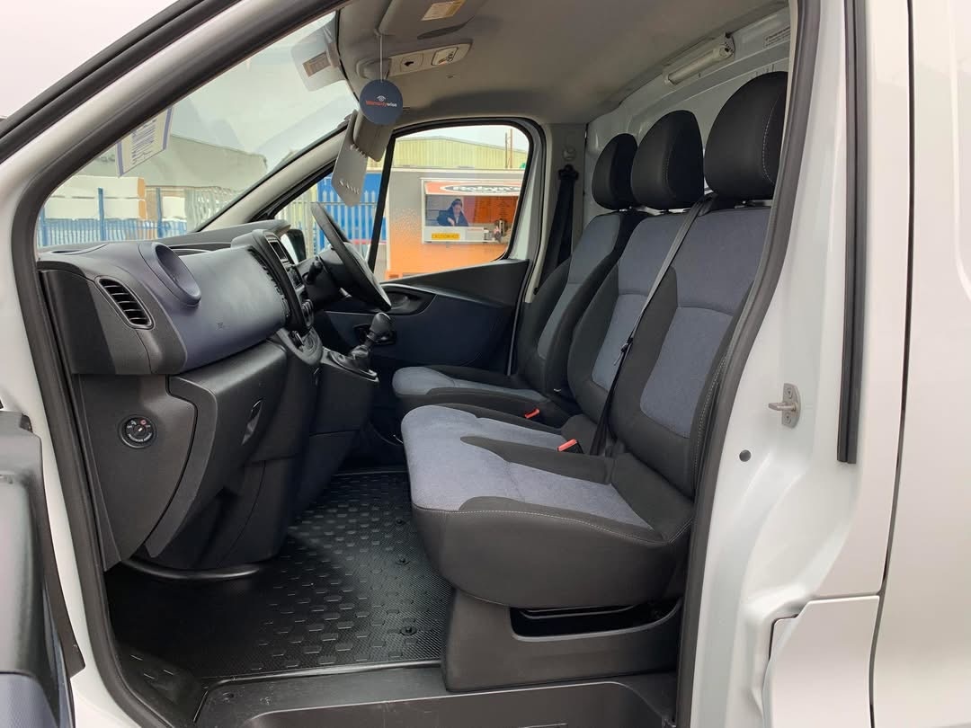 Used Vauxhall Vivaro 2017 for sale - 77148957: Photo 15