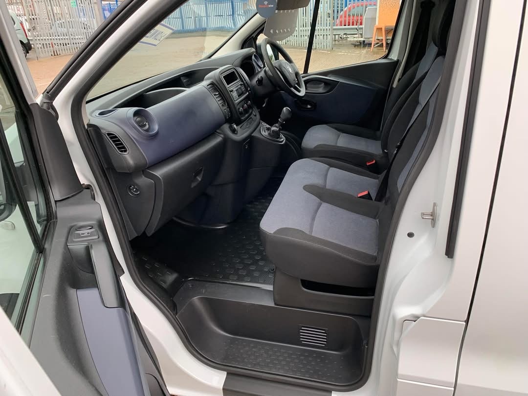 Used Vauxhall Vivaro 2017 for sale - 77148957: Photo 16