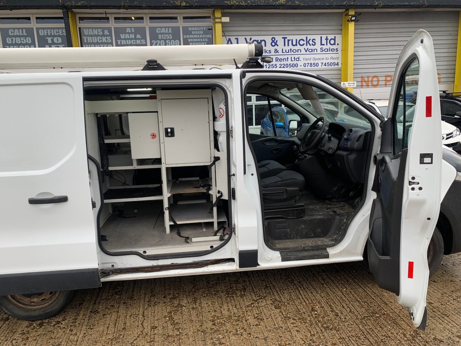 Used Vauxhall Vivaro 2017 for sale - 77148957: Photo 8