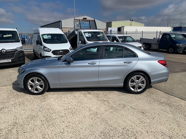 Used Mercedes-Benz C-Class 2018 for sale - 75228068: Photo 3